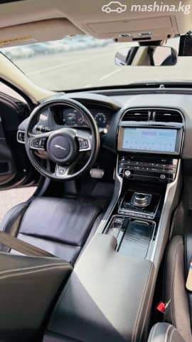 Jaguar XE I 2.0d AT