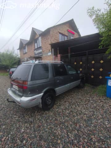 Mitsubishi Space Wagon II 2.0 MT