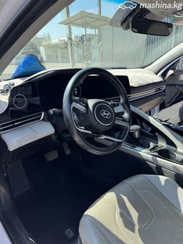 Hyundai Avante VII 1.6 AMT