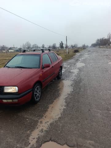Volkswagen Vento 1.8 MT