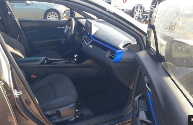 Toyota C-HR I Рестайлинг 2.0 CVT