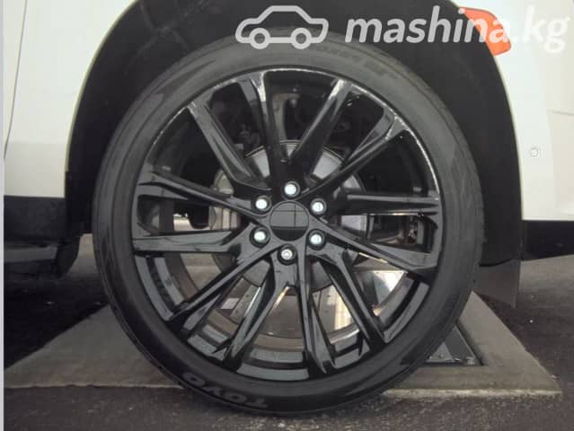 Cadillac Escalade V 6.2 AT 4WD