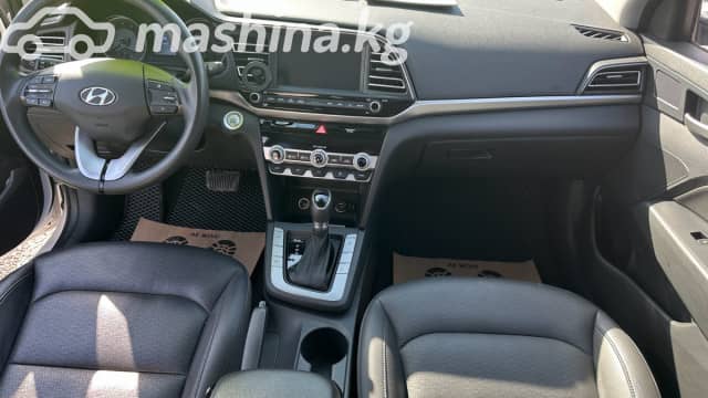 Hyundai Avante VI Рестайлинг 1.6 CVT