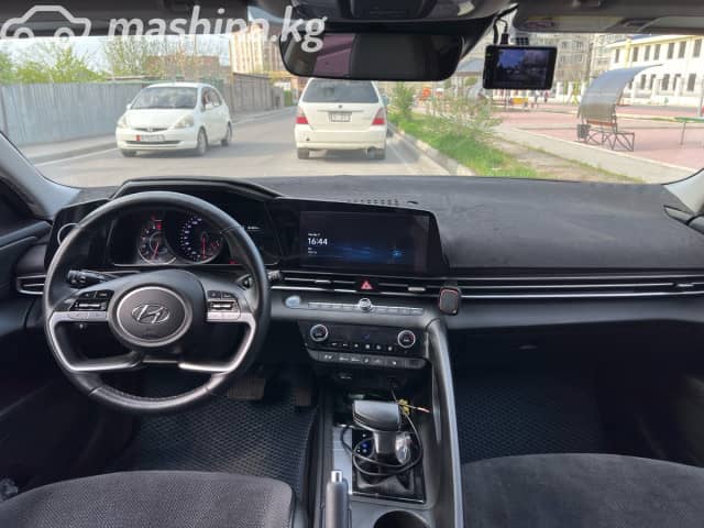 Hyundai Avante VII 1.6 CVT