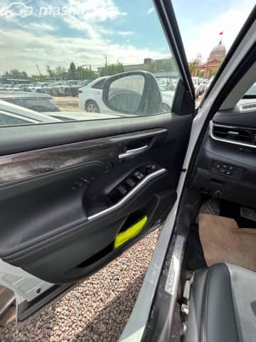 Toyota Highlander IV (U70) 2.0 AT 4WD