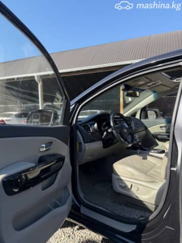 Kia Carnival III 2.2d AT
