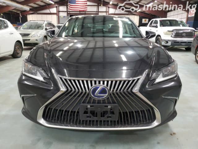Lexus ES VII Рестайлинг 300h 2.5hyb CVT