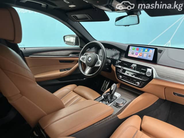 BMW 5 серии VII (G30/G31) M550i xDrive 4.4 AT 4WD