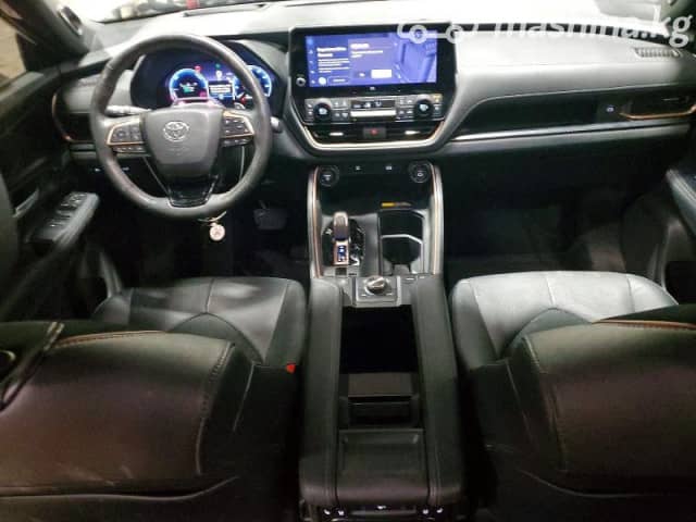 Toyota Grand Highlander 2.4hyb AT 4WD