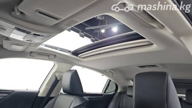 Lexus ES VII 300h 2.5hyb CVT