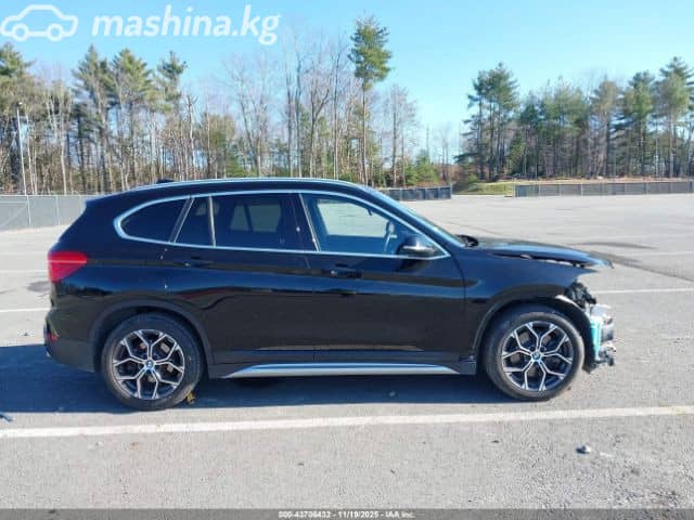 BMW X1 II (F48) Рестайлинг 28i xDrive 2.0 AT 4WD