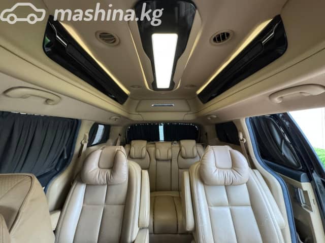 Kia Carnival III 2.2d AT