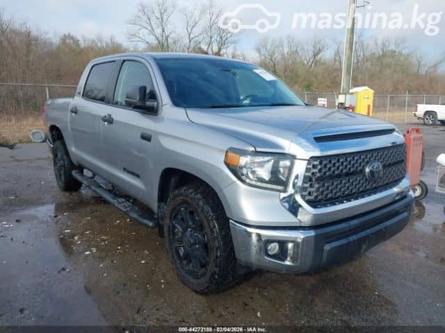Toyota Tundra II Рестайлинг CrewMax 5.7 AT 4WD