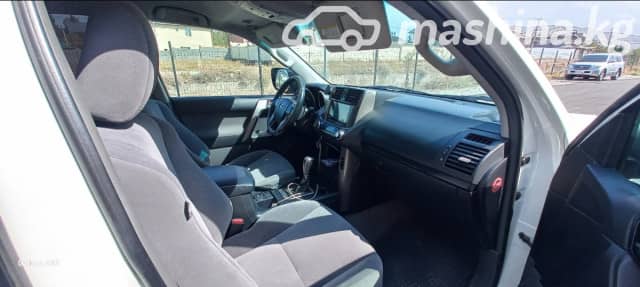 Toyota Land Cruiser Prado 150 Series 4.0 AT 4WD