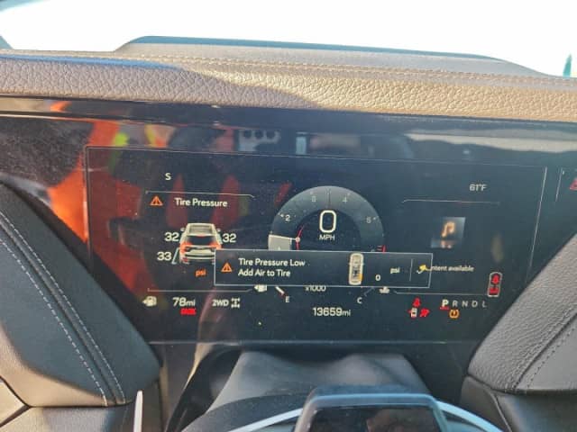 GMC Yukon V 6.2 AT 4WD