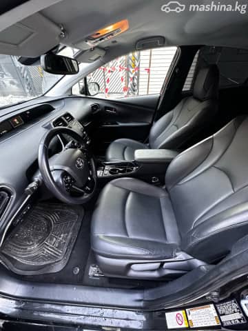 Toyota Prius IV Рестайлинг (XW50) 1.8hyb AT 4WD