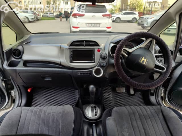Honda Fit II 1.3 CVT