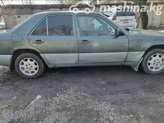 Mercedes-Benz E-Класс I (W124) 220 2.2 AT