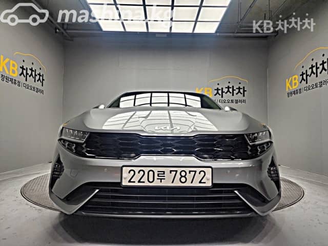 Kia K5 III 2.0hyb AT