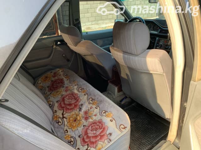 Mercedes-Benz W124 230 2.3 MT
