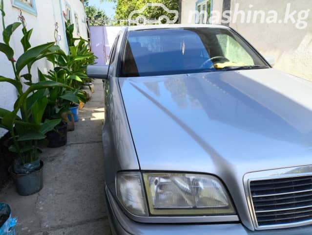 Mercedes-Benz C-Класс I (W202) Рестайлинг 180 1.8 MT