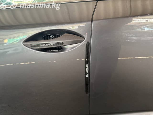 Lexus NX I Рестайлинг 300h 2.5hyb CVT 4WD