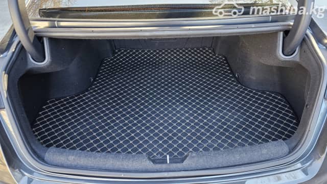 Kia K8 1.6hyb AT