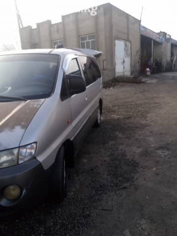 Hyundai Starex (H-1) I 2.4 MT
