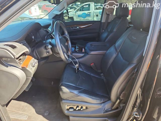 Cadillac Escalade IV 6.2 AT 4WD