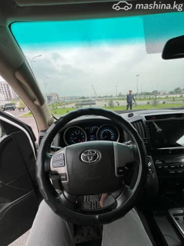 Toyota Land Cruiser 200 Series 4.7 AT 4WD