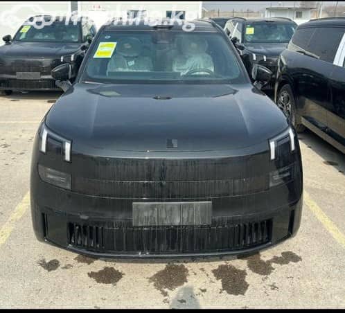 Lynk & Co 900 2.0hyb AT 4WD