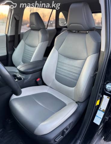 Toyota RAV4 V (XA50) 2.5hyb CVT 4WD