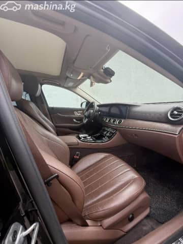 Mercedes-Benz E-Класс V (W213, S213, C238) 300 2.0 AT 4WD