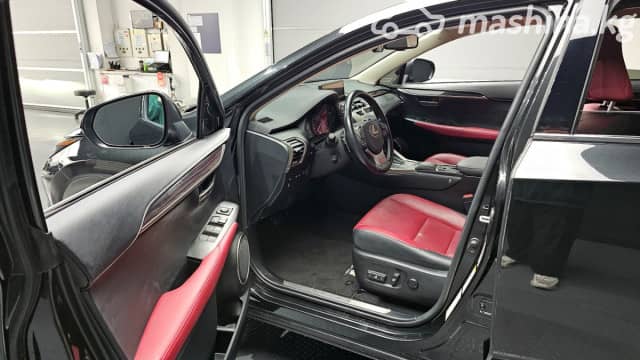 Lexus NX I Рестайлинг 300h 2.5hyb CVT 4WD
