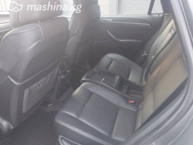 BMW X6 M I (E71) 4.4 AT 4WD