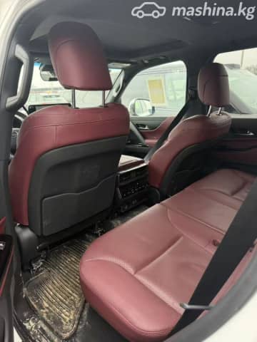 Lexus LX IV 600 3.5 AT 4WD
