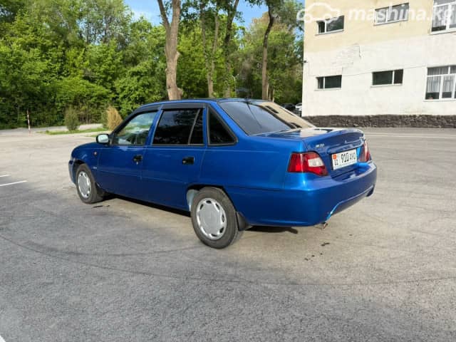 Daewoo Nexia I Рестайлинг 1.5 MT