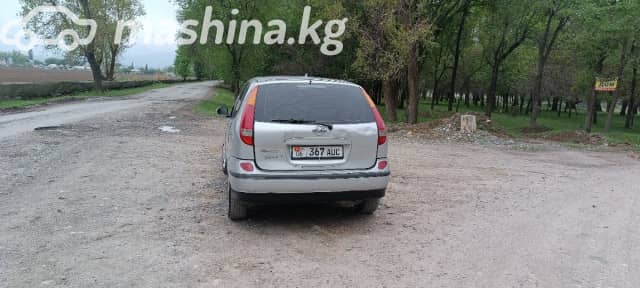 Nissan Almera Tino 1.8 AT