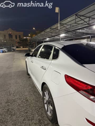 Kia K5 II 2.0 AT