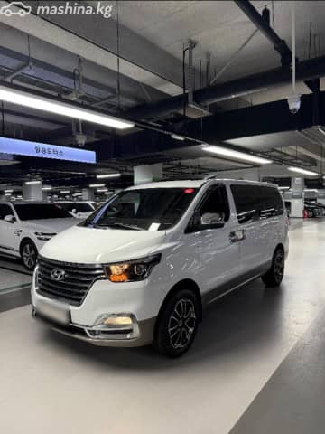 Hyundai Starex (H-1) II Рестайлинг 2 2.5d AT 4WD
