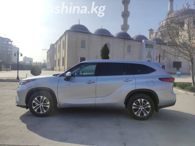 Toyota Highlander IV (U70) 2.5hyb AT 4WD
