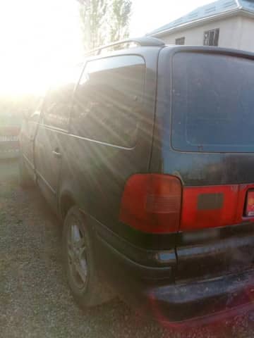 Volkswagen Sharan I Рестайлинг 2.0 AT