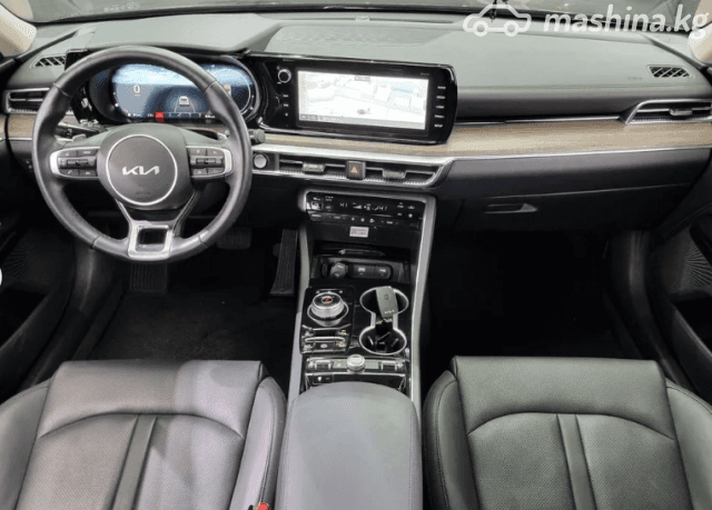 Kia K5 III 2.0 AT