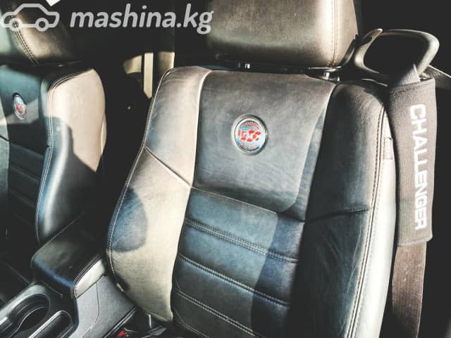 Dodge Challenger III Рестайлинг 3.6 AT