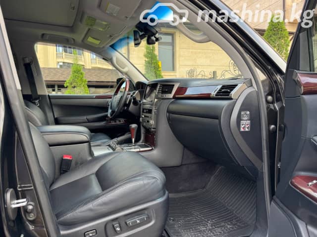 Lexus LX III Рестайлинг 570 5.7 AT 4WD