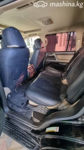 Toyota Land Cruiser 200 Series 4.7 AT 4WD