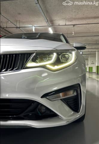Kia K5 II 2.0 AT