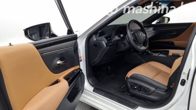 Lexus ES VII Рестайлинг 300h 2.5hyb CVT