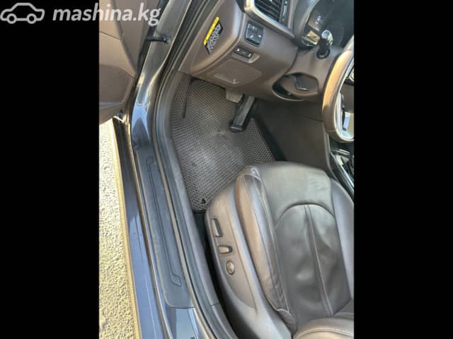 Kia K5 II 2.0 AT