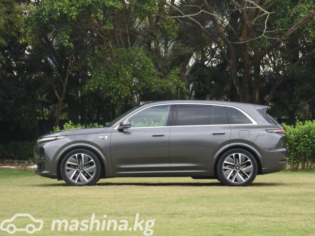 LiXiang L7 Рестайлинг 1.5hyb AT 4WD